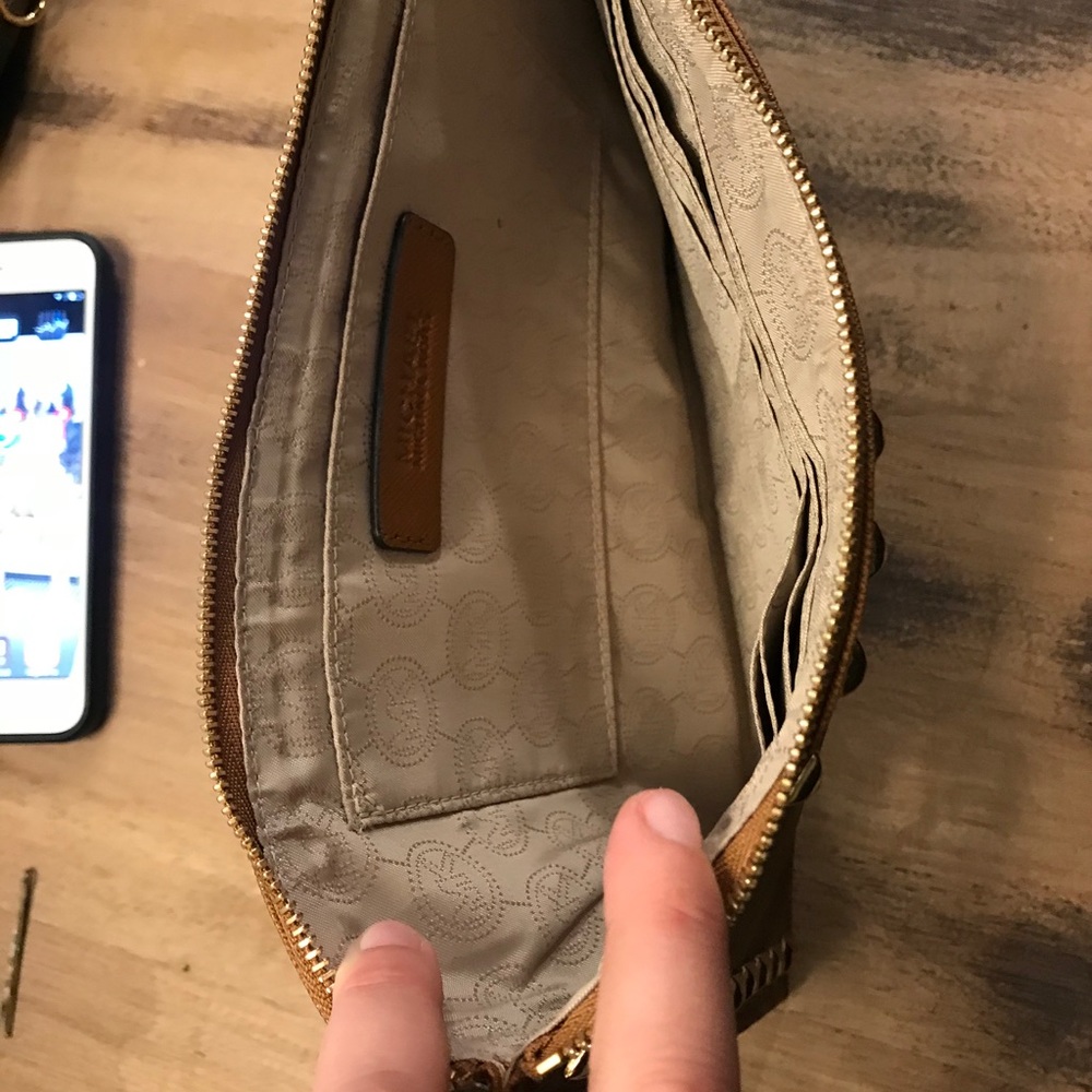 Wristlet
